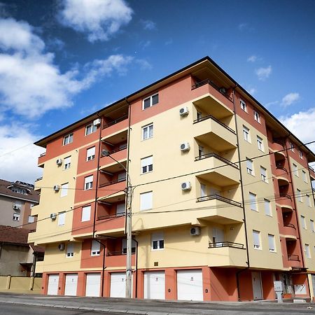 Апартаменты "Sonja Apartman" Ягодина Экстерьер фото